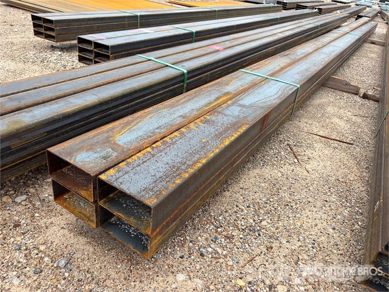 Quantity of (4) Kit Containers 3 in x 6 in x 23 f Vinssit, nostolaitteet ja materiaalinostimet