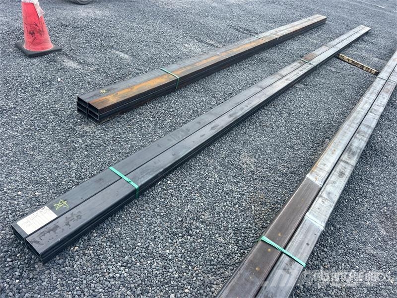 Quantity of (4)  Kit Containers 2 in x 5 in Rectan Andet tilbehør