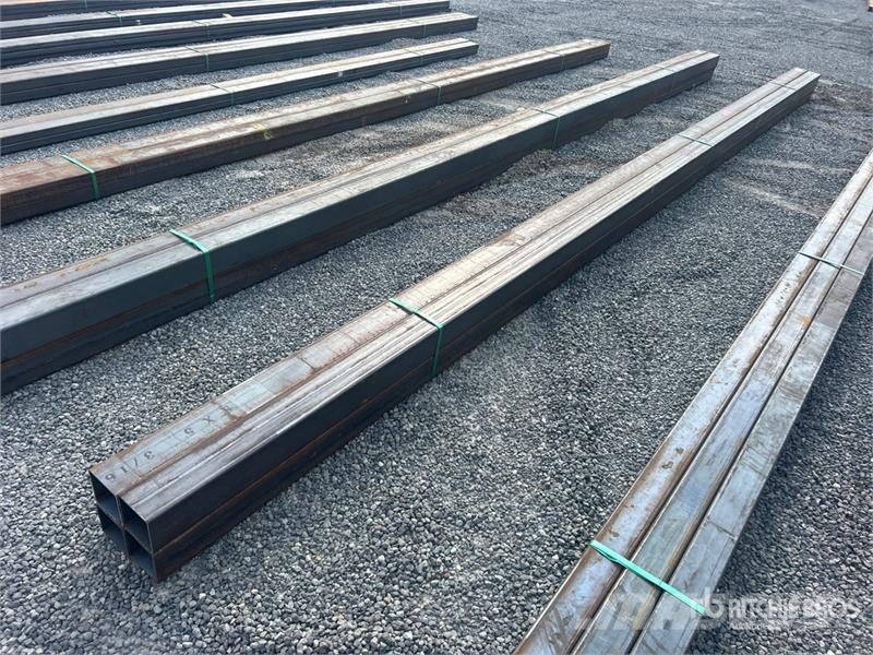 Quantity of (4) Kit Containers 5 in Square Tubing Drugi deli