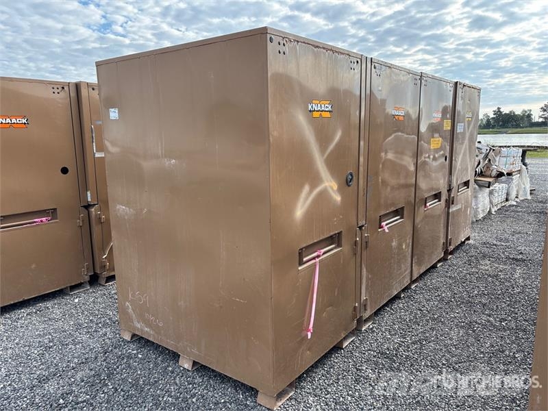 Quantity of (4) Knaack Job Site Box Drugi deli