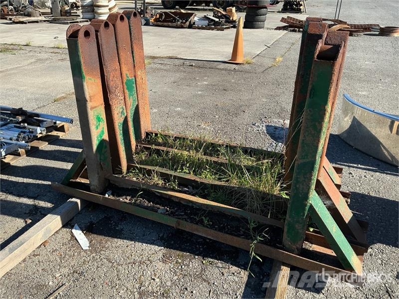  Quantity of (4) McLendon Trailer Landing Gear Legs Drugi deli