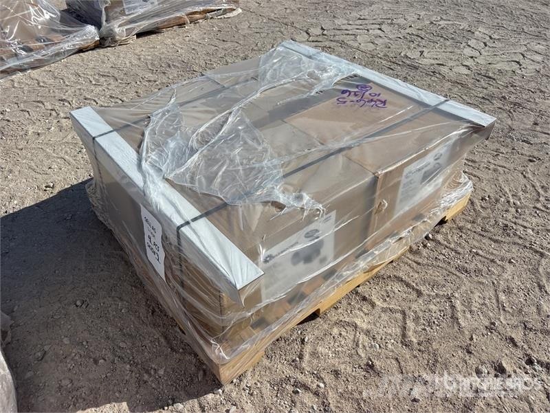  Quantity of (4) Mr. Heater 60,000 BTU Forced Air S Fűtő és Hűtő felszerelések