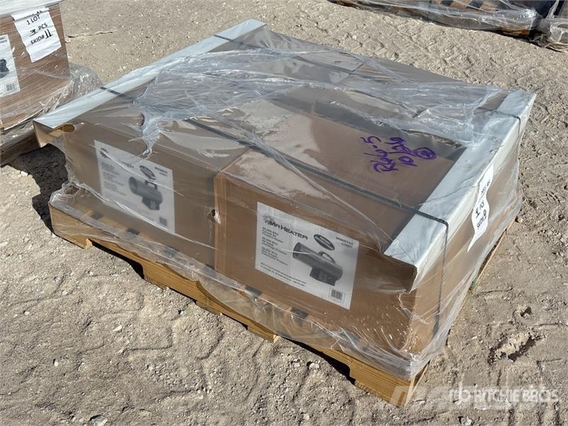  Quantity of (4) Mr. Heater 60,000 BTU Forced Air S Fűtő és Hűtő felszerelések