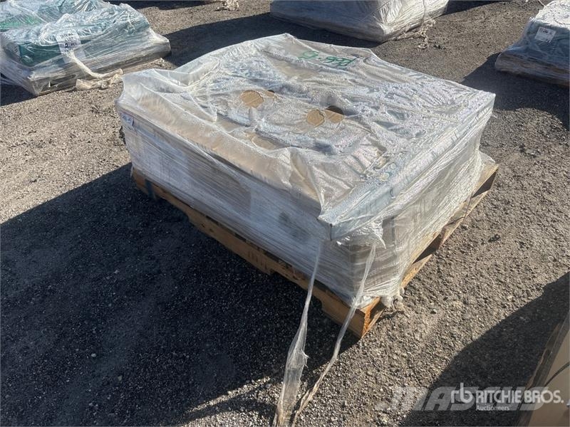  Quantity of (4) Mr. Heater 60000 BTU 60,000 BTU Fo Ogrevalna in odtajevalna oprema