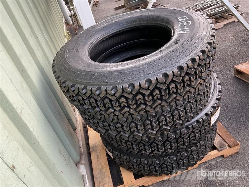 Quantity of (4) New Recapped 11R22.5 Tires Transport - Övriga