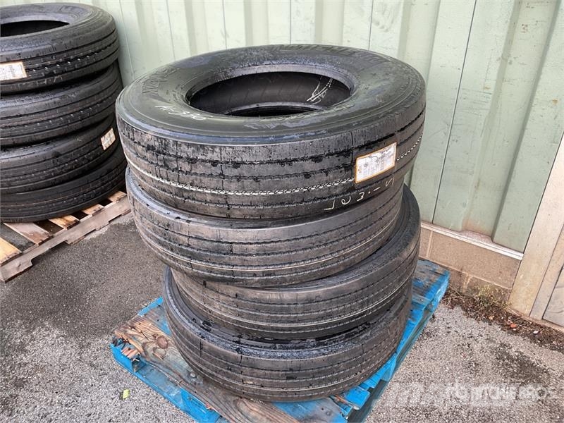 Quantity of (4) New Recapped 11R22.5 Tires Transport - Övriga
