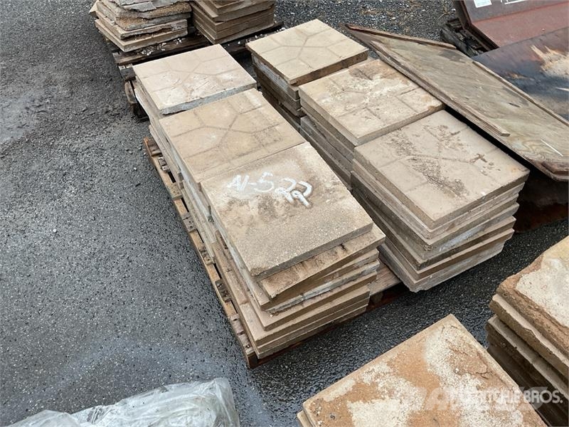 Quantity of (4) Pallets of Landscape Stones Andet tilbehør