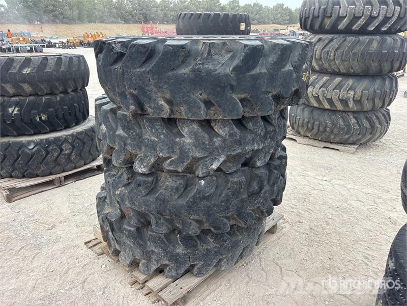  Quantity of (4) Solideal 14-00-24 Aperture Tires Opony, koła i felgi