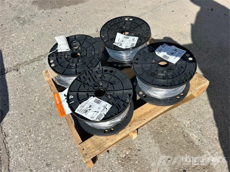 Quantity of (4) Southwire 8AWG Spools of 8 AWG Cop Távvezeték eszközök