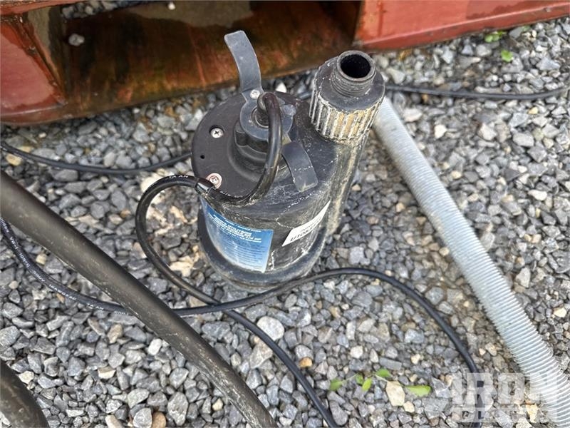 Quantity of (4) Tsurumi Electric Submersible Water Outros componentes