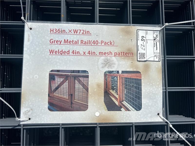 Quantity of (40) 3 ft x 6 ft Gray Metal Rail Panel Pacēlāji, vinčas un materiālu lifti
