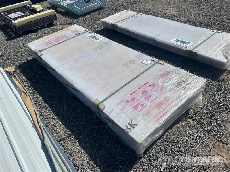 Quantity of (40) 35 in x 8 ft Multi-wall Polycarbo Pacēlāji, vinčas un materiālu lifti