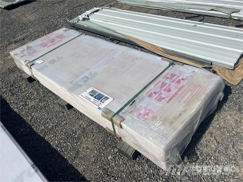 Quantity of (40) 35 in x 8 ft Multi-wall Polycarbo Pacēlāji, vinčas un materiālu lifti