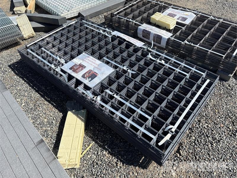  Quantity of (40) 36 in x 72 in 6 Gauge Grey Metal  ماكينات زراعية - غير ذلك