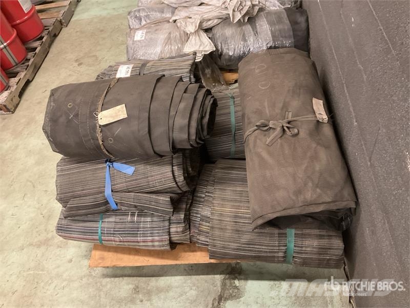 Quantity of 40 ft Chip Trailer Tarps Andet tilbehør