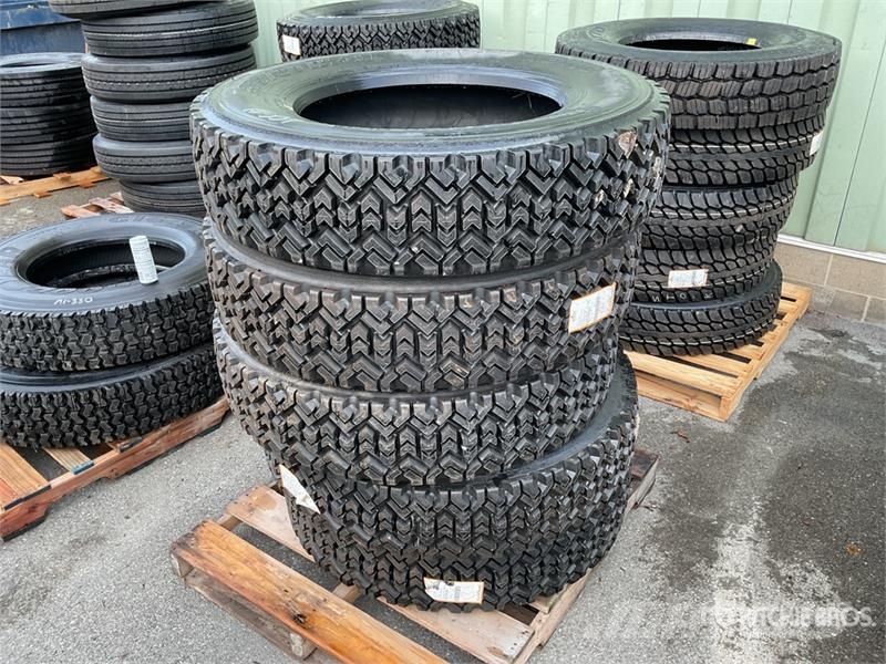 Quantity of (5) 1 New Recapped 275/80R24.5, 4 New Transport - Övriga