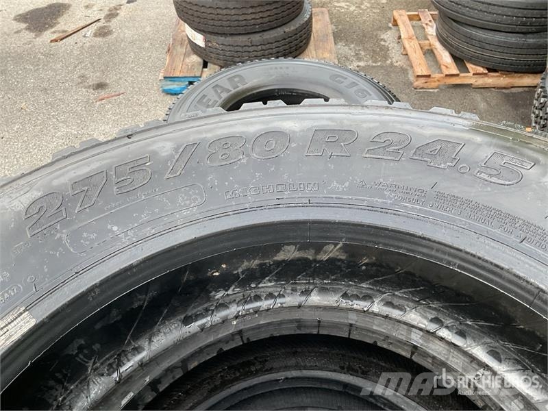 Quantity of (5) 11R24.5 Tires Компоненты строительной техники