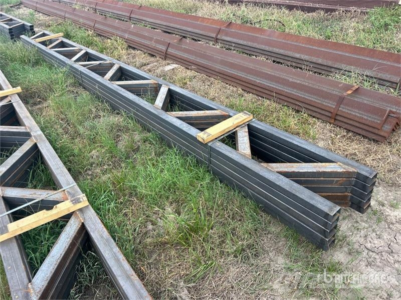  Quantity of (5) 18 in x 20 ft Metal Trusses (Unuse Other components