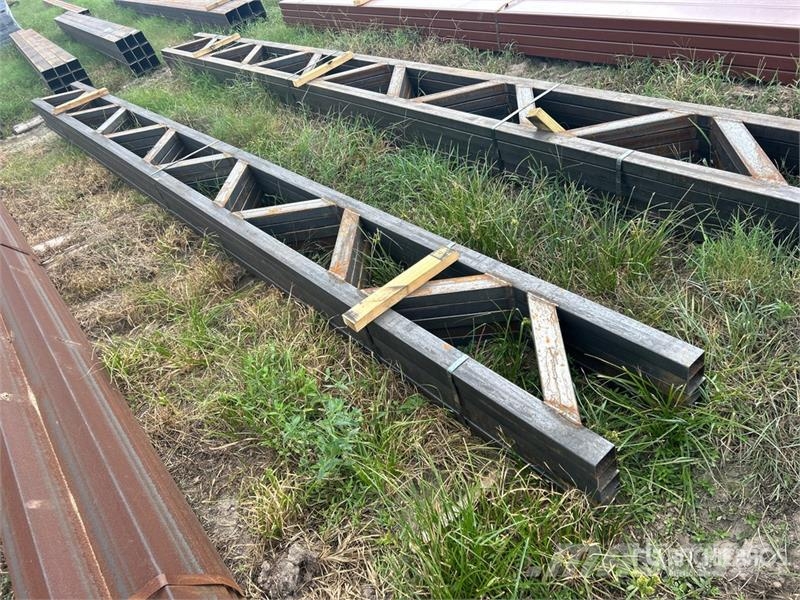  Quantity of (5) 18 in x 20 ft Metal Trusses (Unuse Other components