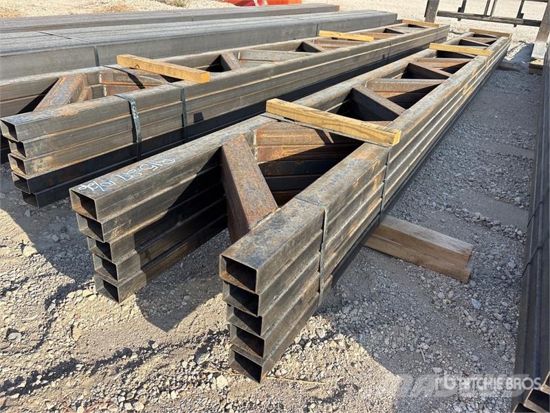  Quantity of (5) 18 in x 20 ft Metal Trusses (Unuse Drugi deli