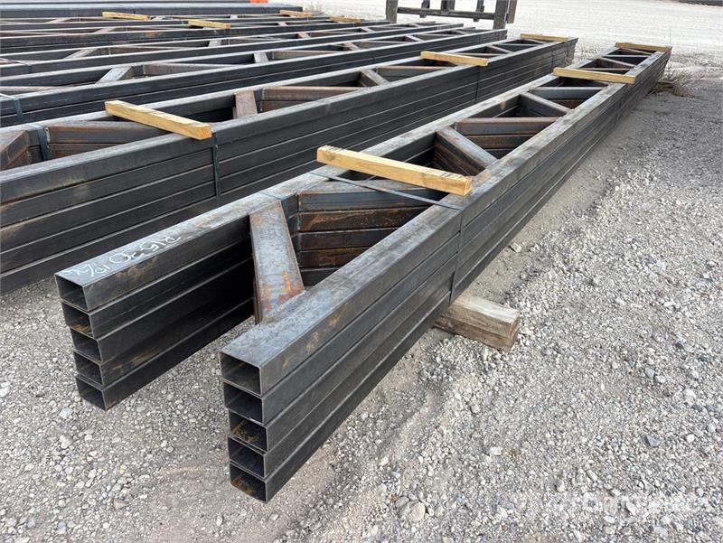  Quantity of (5) 18 in x 20 ft Metal Trusses (Unuse Drugi deli
