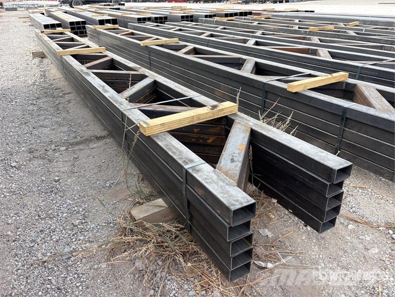  Quantity of (5) 18 in x 20 ft Metal Trusses (Unuse Drugi deli