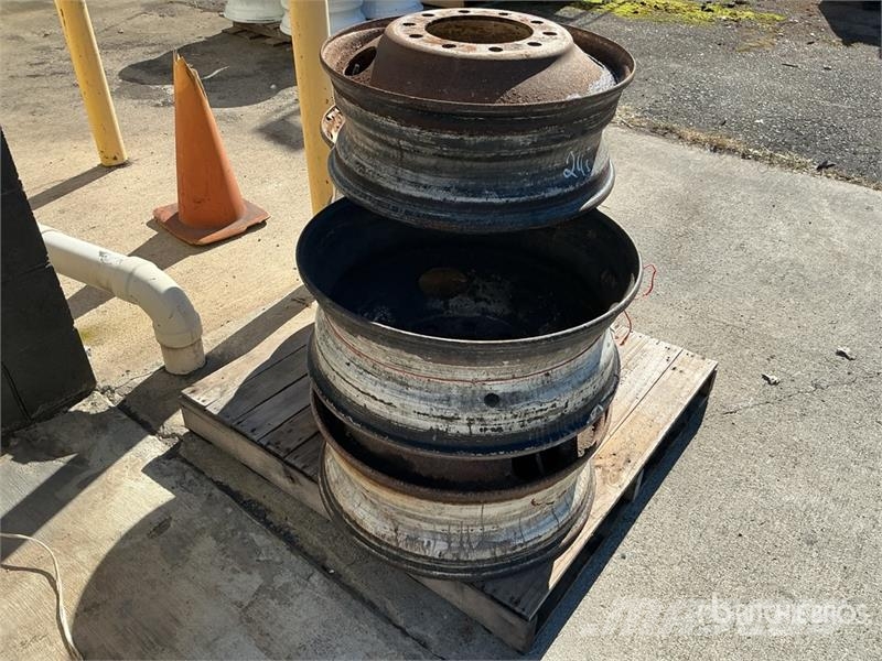 Quantity of (5) 24.5 Wheels 타이어, 휠 및 림