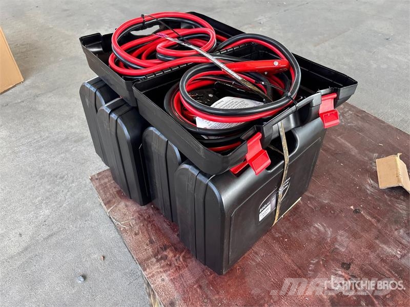 Quantity of (5) 25 ft 800 Amp Extra HD Booster Cab Outros componentes
