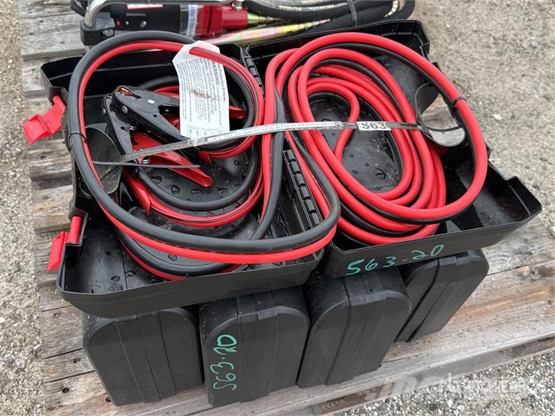 Quantity of (5) 25 ft 800 Amp Extra HD Booster Cab Būvniecība- Citi