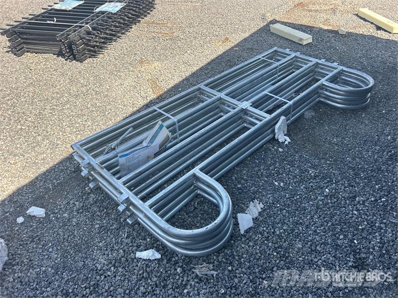 Quantity of (5) 8 ft x 4 ft Galvanized Corral Live Other livestock machinery and accessories