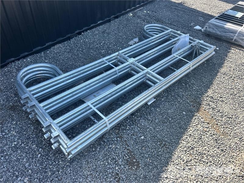 Quantity of (5) 8 ft x 4 ft Galvanized Corral Live Other livestock machinery and accessories