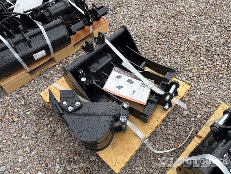 Quantity of (5) AGT 12EX-SET5 Mini Excavator Atta Other components