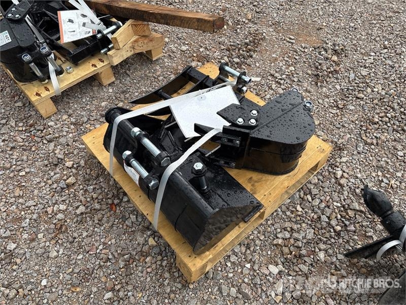 Quantity of (5) AGT 12EX-SET5 Mini Excavator Atta Other components