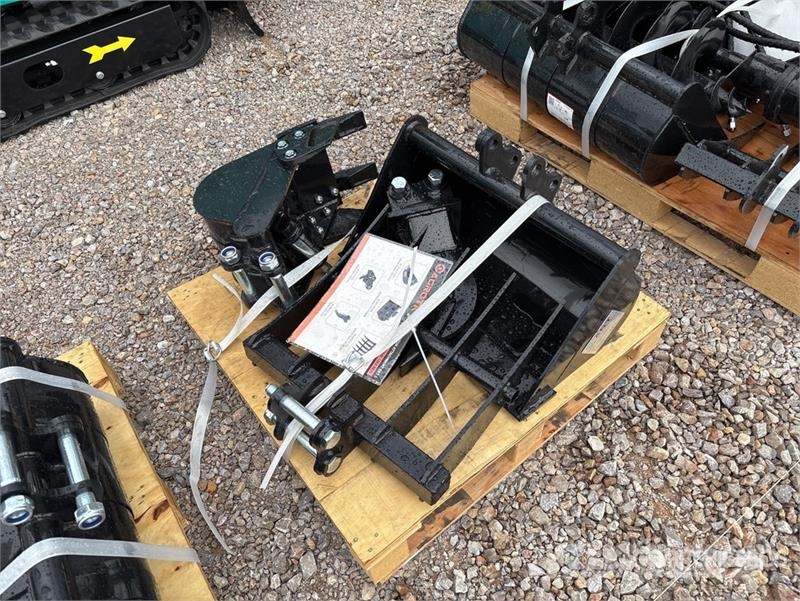 Quantity of (5) AGT 12EX-SET5 Mini Excavator Atta Other components