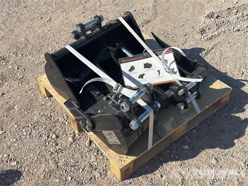Quantity of (5) AGT 12EX-SET5 Mini Excavator Atta Other components