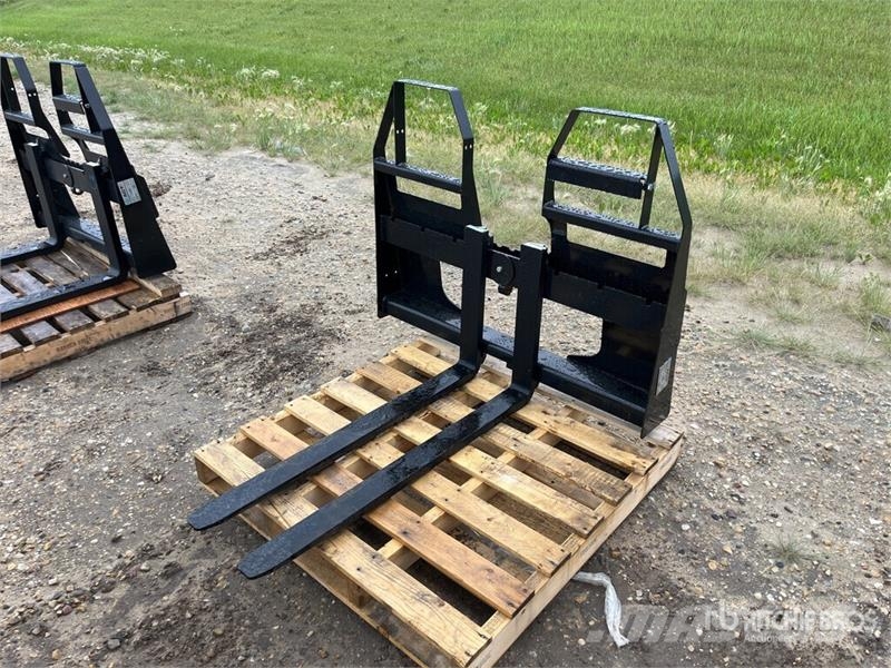 Quantity of (5) AGT SSCPF42-2200-WFF 42 in Skid S Građevinarske viljuške