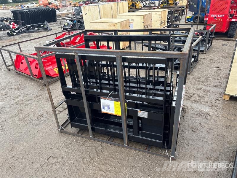 Quantity of (5) Mower King SA-100 48 in Skid Stee Tõstekahvlid