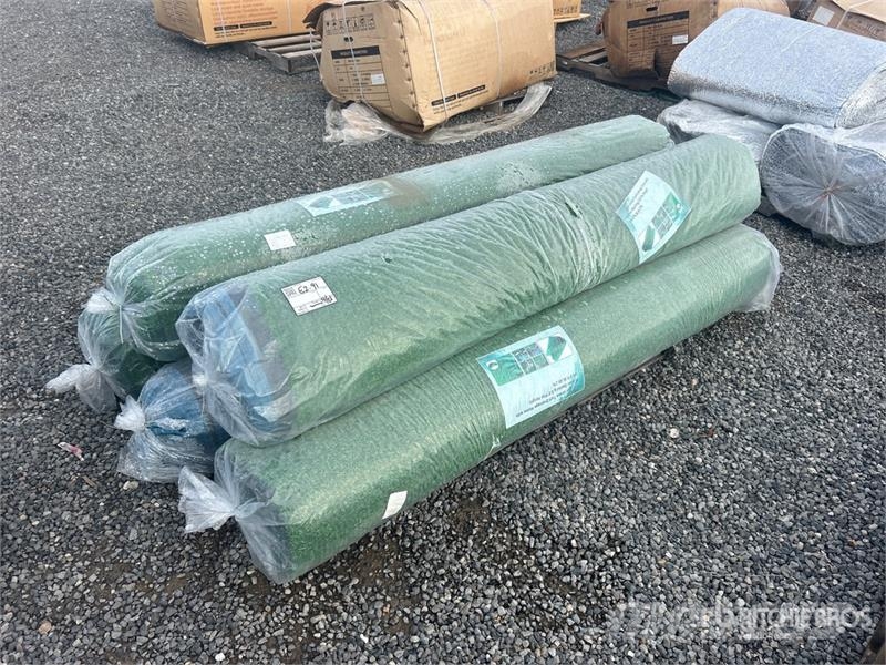 Quantity of (5) Rolls of 6.6 ft x 49.2 ft Artifici Lauksaimniecība- Citi