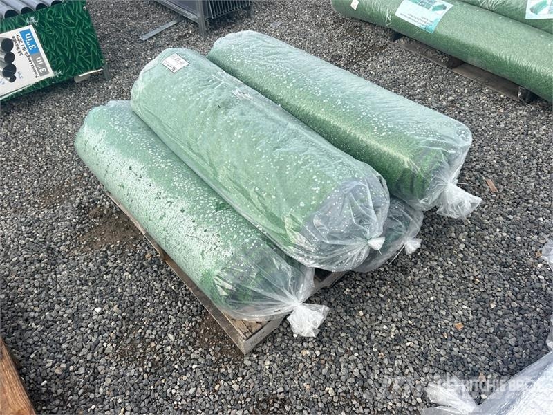  Quantity of (5) Rolls of 3.3 ft x 49.2 ft Artifici Lauksaimniecība- Citi