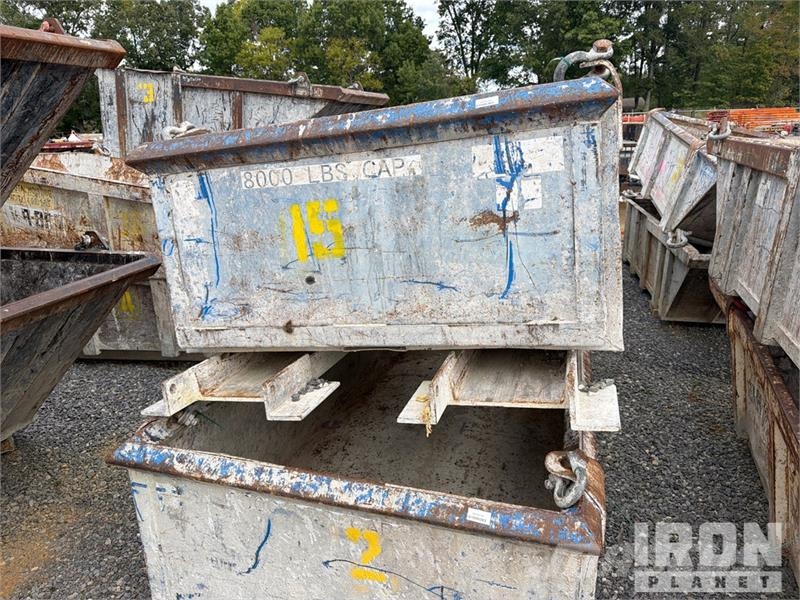  Quantity of (5) Skip Pans 2 ft x 4 ft x 10 ft مكونات أخرى