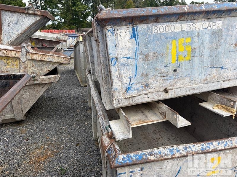  Quantity of (5) Skip Pans 2 ft x 4 ft x 10 ft مكونات أخرى