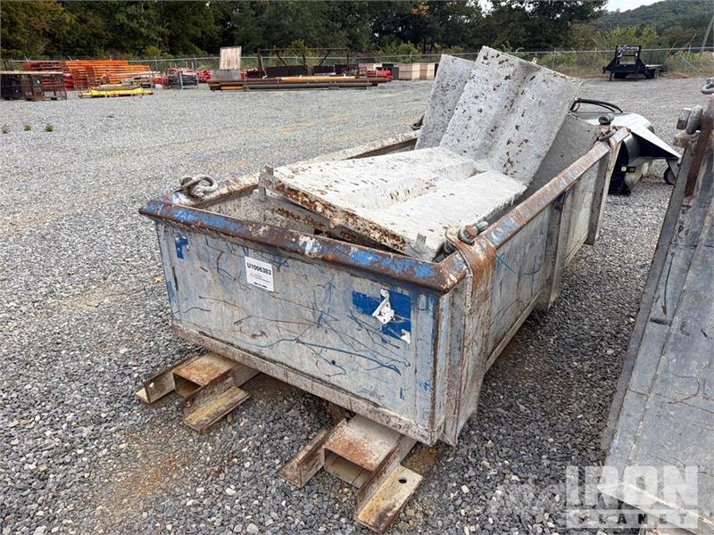 Quantity of (5) Skip Pans 2 ft x 4 ft x 10 ft مكونات أخرى