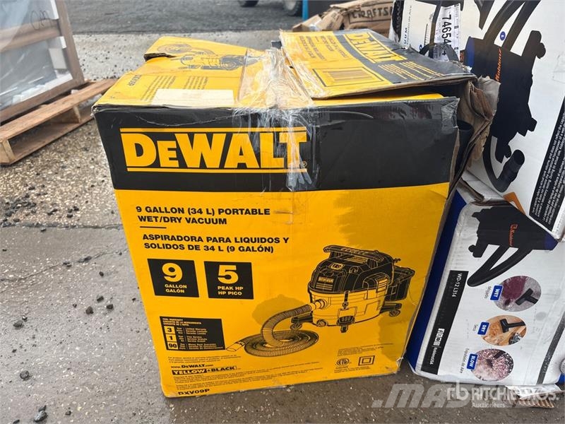  Quantity of (5) Wet/Dry Shop Vacuum Cleaner (Unuse Støvsugere