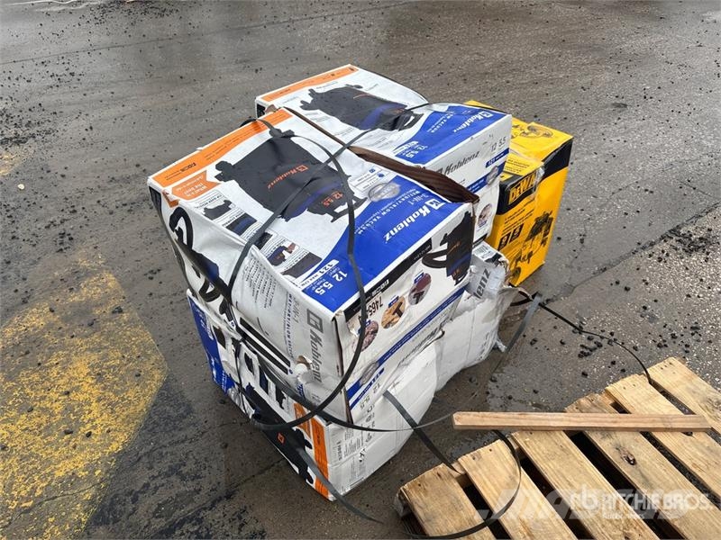  Quantity of (5) Wet/Dry Shop Vacuum Cleaner (Unuse Støvsugere