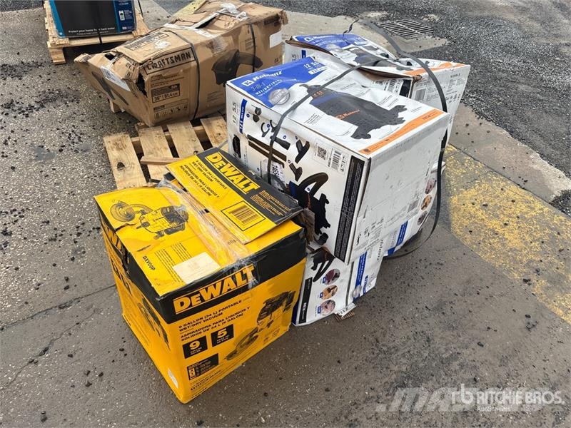  Quantity of (5) Wet/Dry Shop Vacuum Cleaner (Unuse Støvsugere
