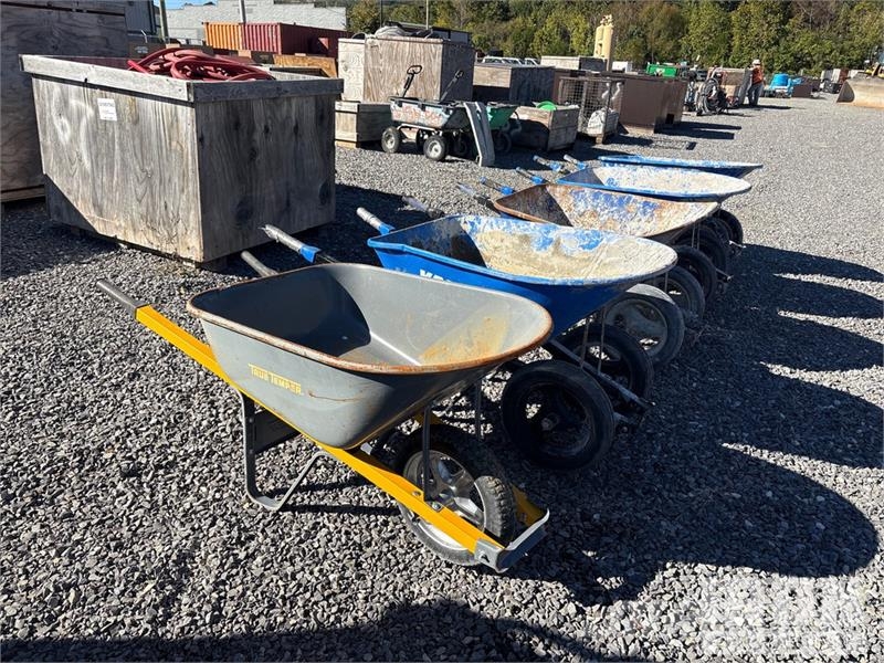 Quantity of (5) Wheelbarrow Andre komponenter