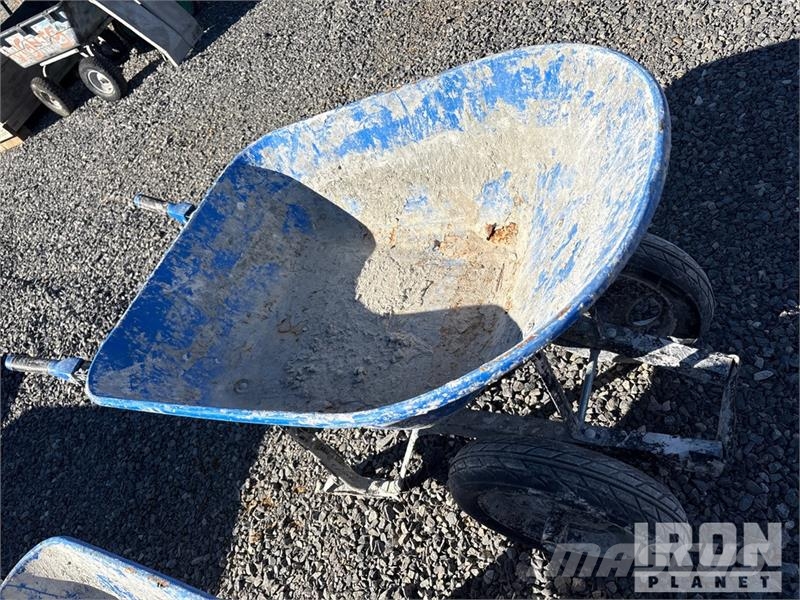 Quantity of (5) Wheelbarrow Andre komponenter