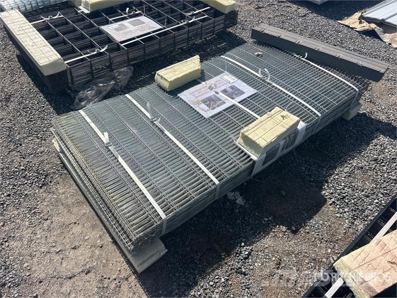  Quantity of (50) 3 ft x 6 ft Metal Steel Wire Mesh Pacēlāji, vinčas un materiālu lifti
