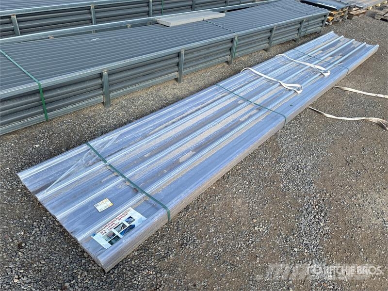 Quantity of (50) 3 ft x 20 ft Corrugated Polycarbo Csörlők, emelőberendezések és anyagmozgató liftek