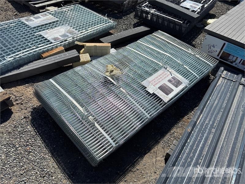  Quantity of (50) 36 in x 72 in Galvanized Steel Ga Otra maquinaria agrícola